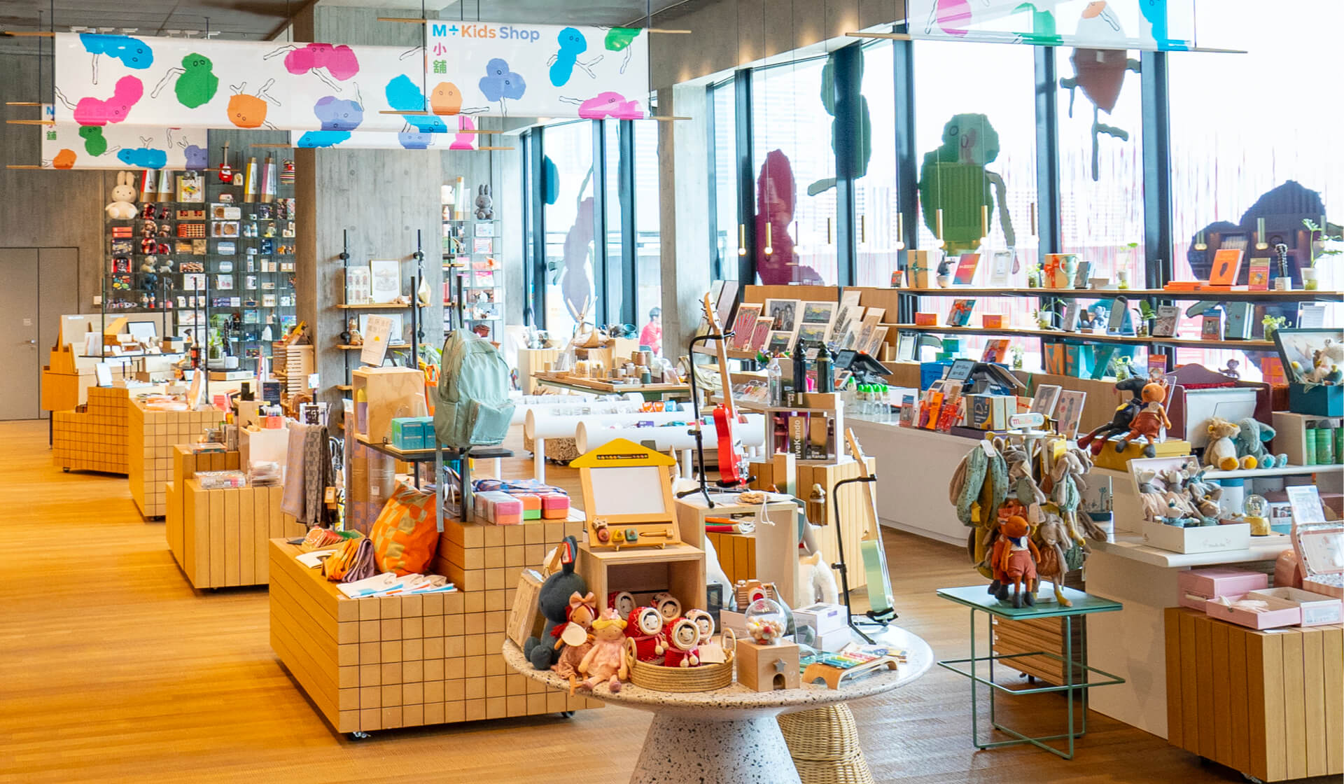 Unleash imagination with the five cuddly creatures at the M+ Kids Shop, welcoming parents and children aged 4 to 11. Discover interactive, seasonal, and hands-on events, to help kids learn, play, and grow. 