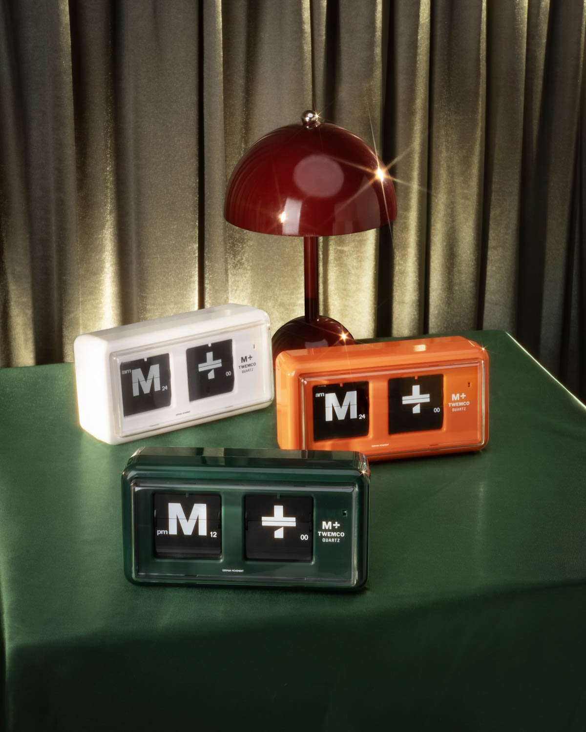 M+ &times; TWEMCO 別注版 QT-30 桌上鐘, 白色, large