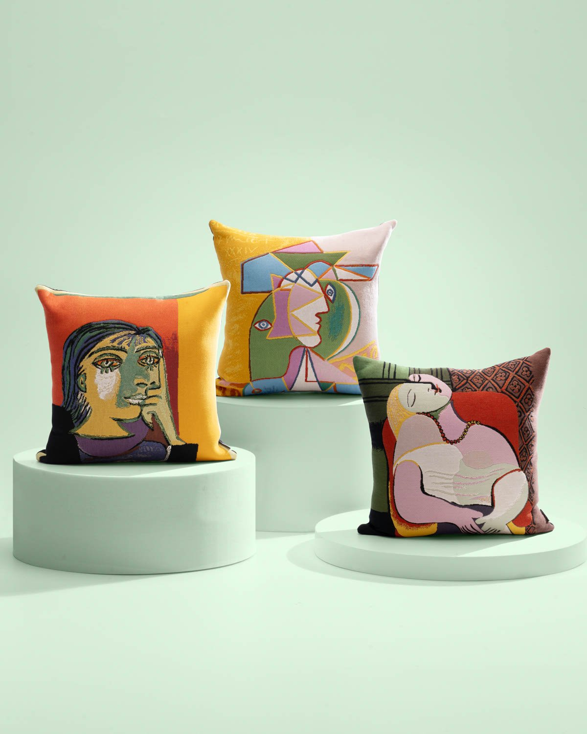 JULES PANSU, CUSHION COVER《DORA MAAR》, 《多拉.瑪爾肖像》- 1937, large