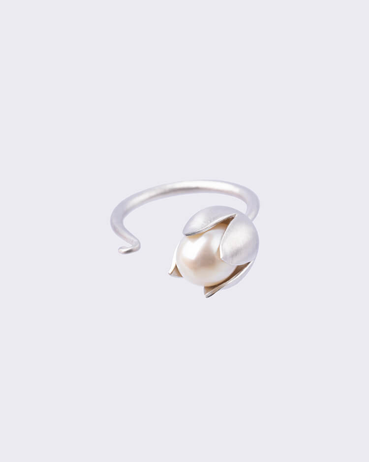 Obellery Flora Pearl Ring
